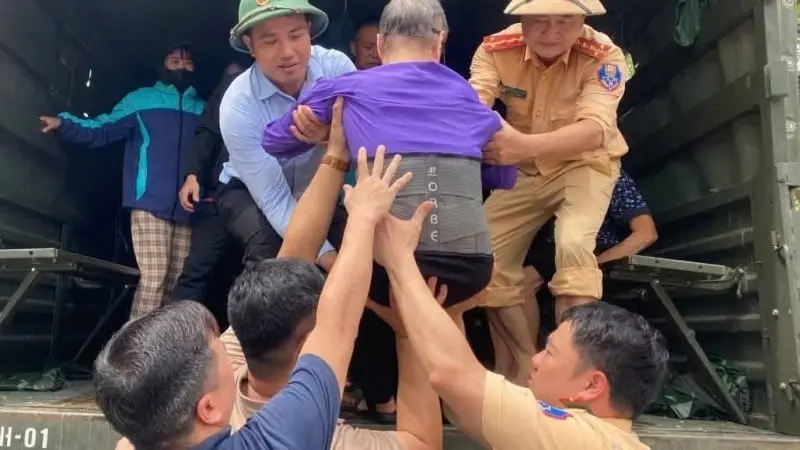 Hà Nội di dời khẩn cấp hàng chục nghìn dân ở xã Trung Giã và Đa Phúc trước nguy cơ từ ...