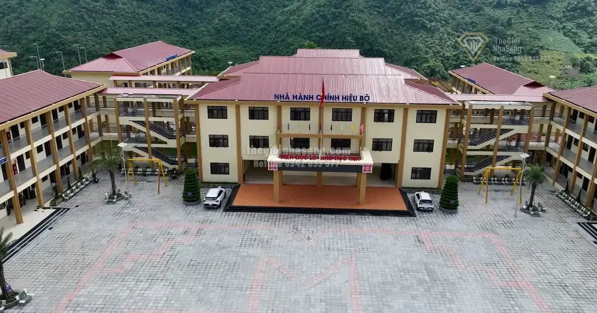 108 Trường Nội Trú Liên Cấp Vùng Biên Sẵn Sàng Đón Học Sinh: Cơ Sở Hạ Tầng Giáo Dục Mới và Tác Động Đến Thị Trường Bất Động Sản Vùng Biên