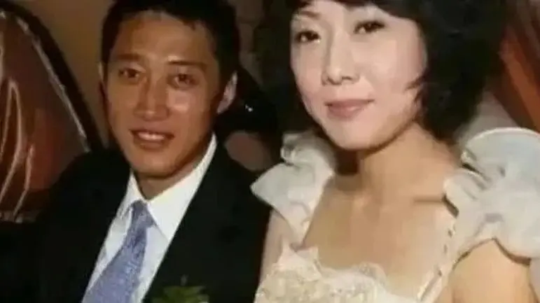 Cô gái mắc bệnh hiếm nghèo kết hôn hợp đồng: Câu chuyện cảm động về tình yêu vượt lên nghiệt ngã