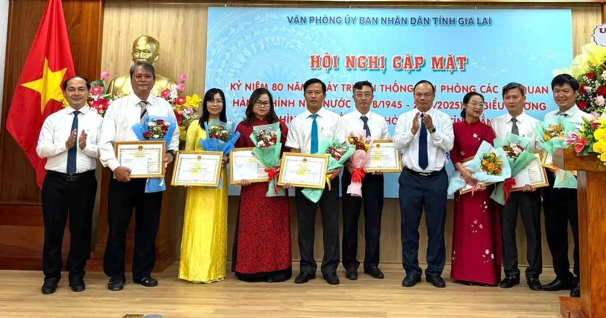Gia Lai: Gặp mặt kỷ niệm 80 năm Ngày truyền thống Văn phòng các cơ quan hành chính nhà nước