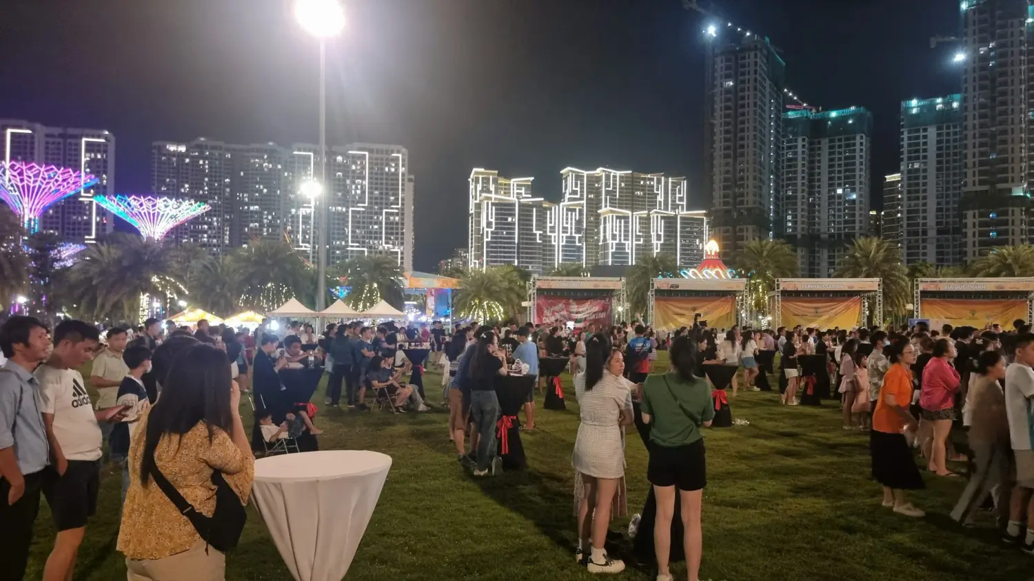 Sự Kiện Vinhomes: Cập Nhật Thông Tin Chi Tiết và Lịch Trình