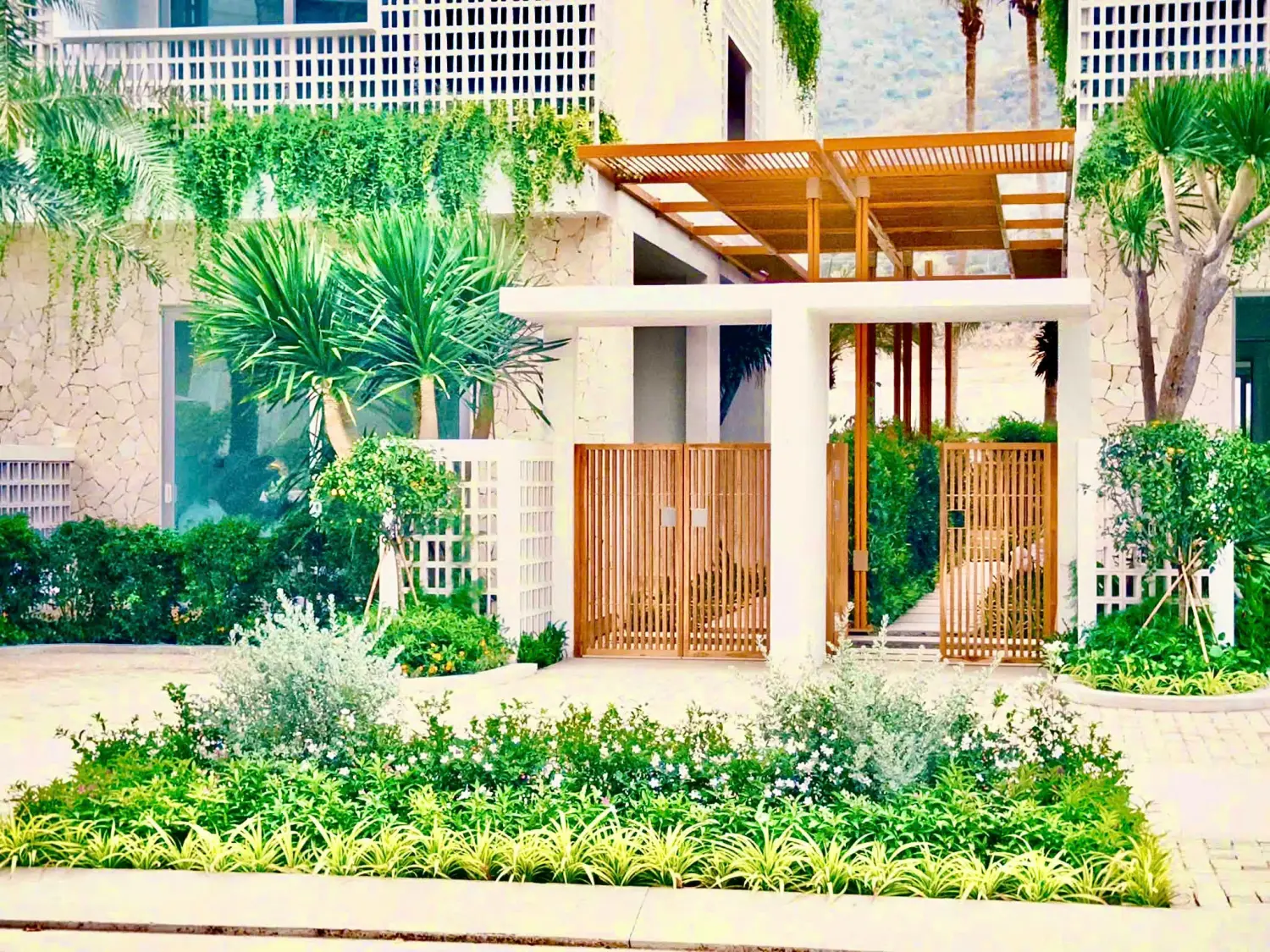 Khám Phá La Tiên Villa: Sự Kiện Nghệ Thuật Đa Giác Quan Tại Sài Gòn