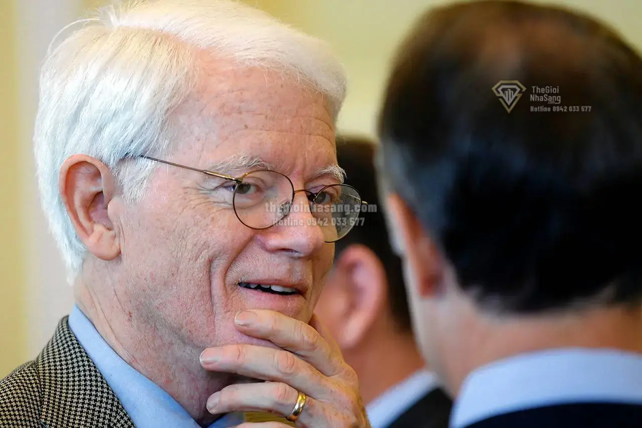9 Bí Quyết Đầu Tư Thông Minh Từ Peter Lynch: Chiến Lược Vàng Cho Nhà Đầu Tư Bất Động Sản Cao Cấp