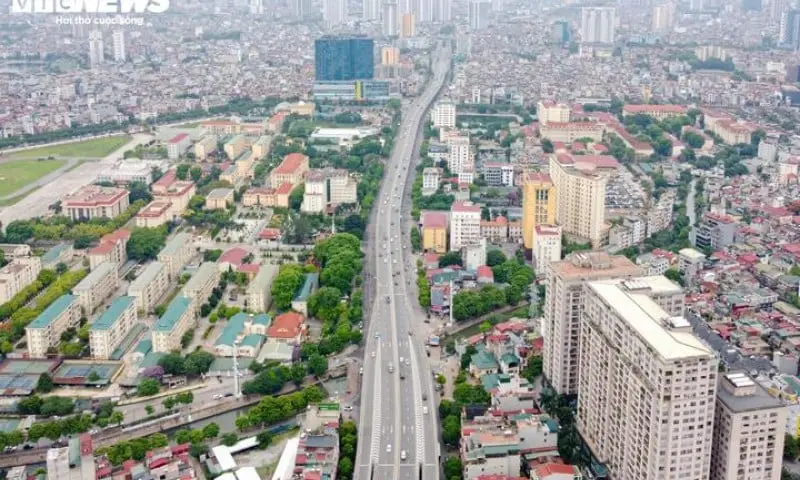Đề Xuất Thuế 2% Chuyển Nhượng Bất Động Sản: Nên Hay Không?