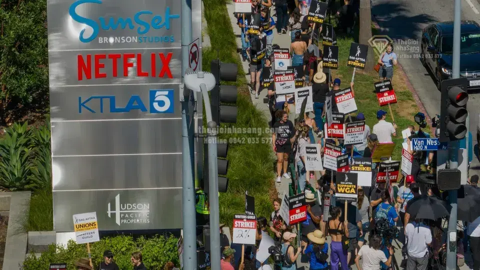 Ảnh Hưởng Của Chính Sách Chia Sẻ Tài Khoản Netflix Đến Thị Trường Bất Động Sản Và Đầu Tư Việt Nam