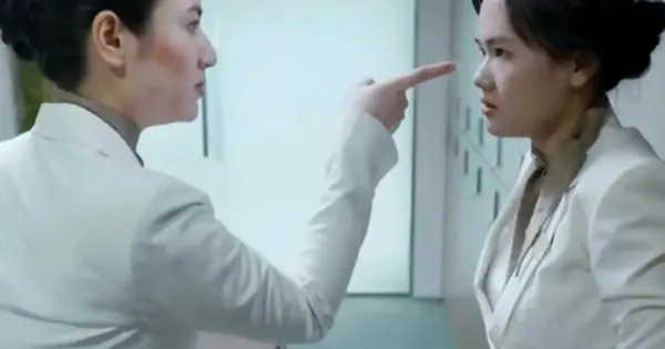 Phát hiện ra bị chơi xấu, Kim Ngân thẳng tay tát đồng nghiệp