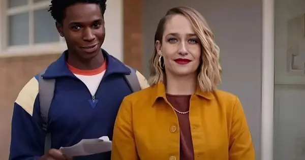 Xem phim Sex Education, tôi lại nghĩ đến anh trai mình - aFamily