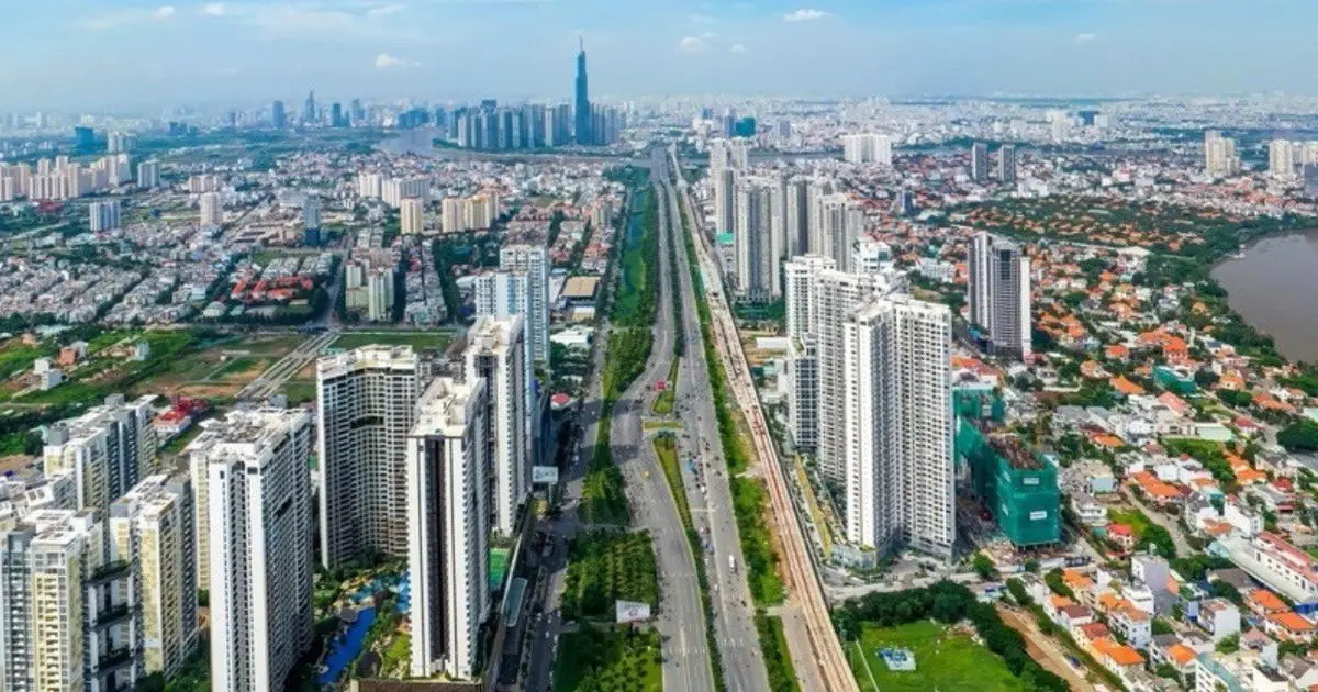 Dư nợ bất động sản vượt 4 triệu tỷ, áp lực vốn dài hạn gia tăng
