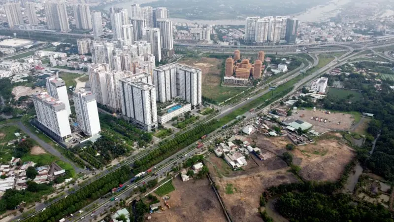 Nguồn cung bất động sản TP.HCM và vùng phụ cận tăng nhiệt - Dân Việt