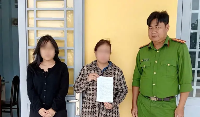 Tây Ninh: Nạn nhân được công an giải cứu sau khi tin lời môi giới tìm “việc nhẹ, lương cao”