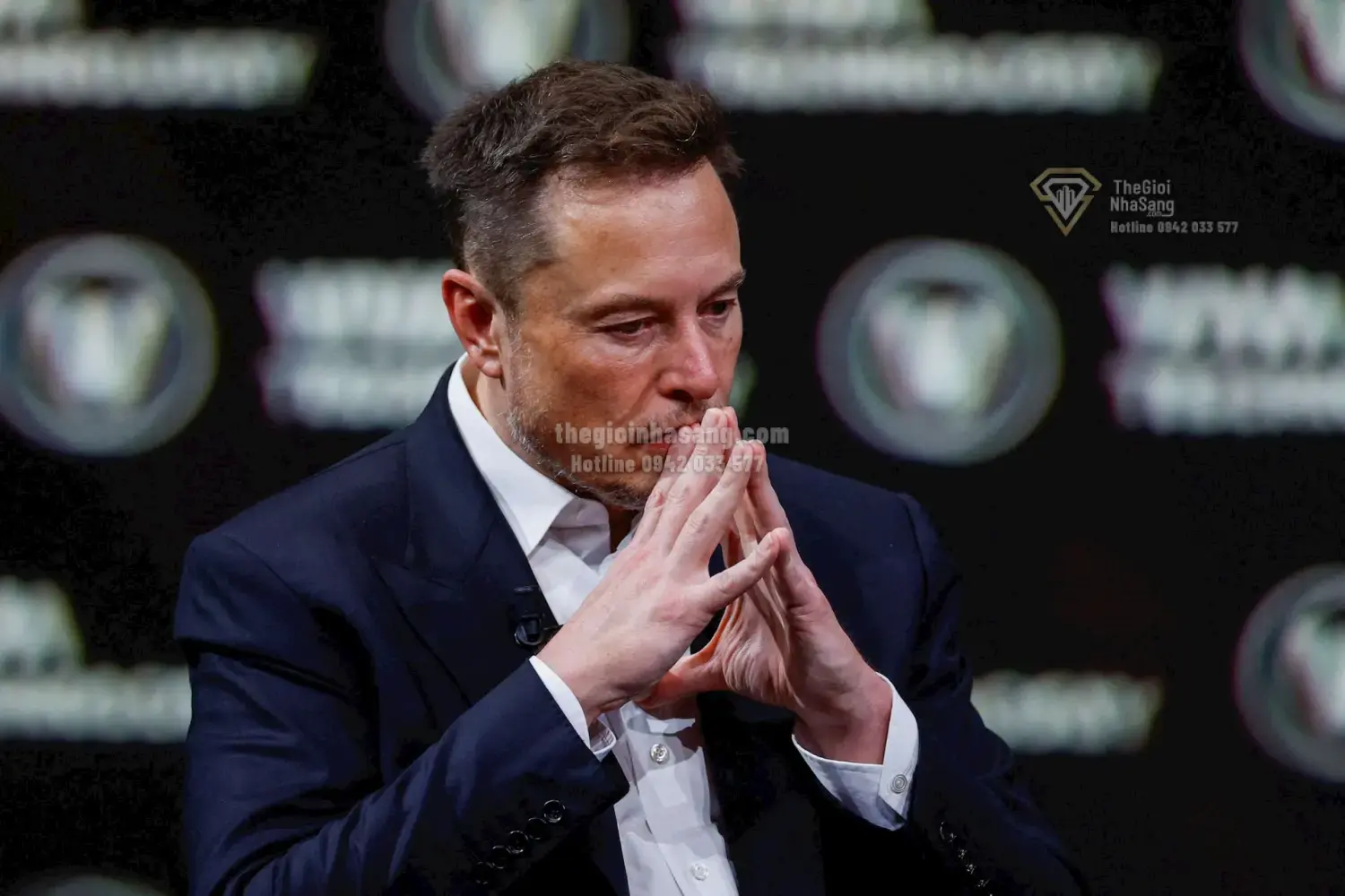 Bí Quyết Lập Nghiệp Thành Công và Bài Học Đầu Tư Từ Jeff Bezos và Elon Musk Cho Thị Trường Bất Động Sản Việt Nam