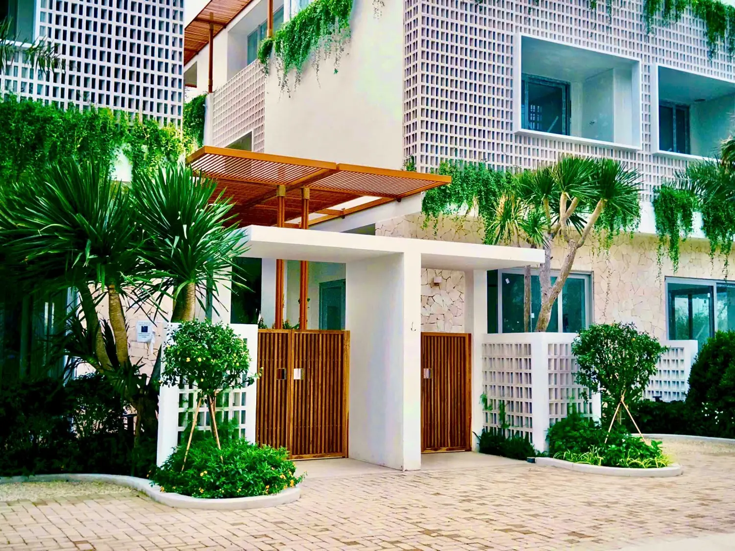 Khám Phá La Tiên Villa: Sự Kiện Nghệ Thuật Đa Giác Quan Tại Sài Gòn