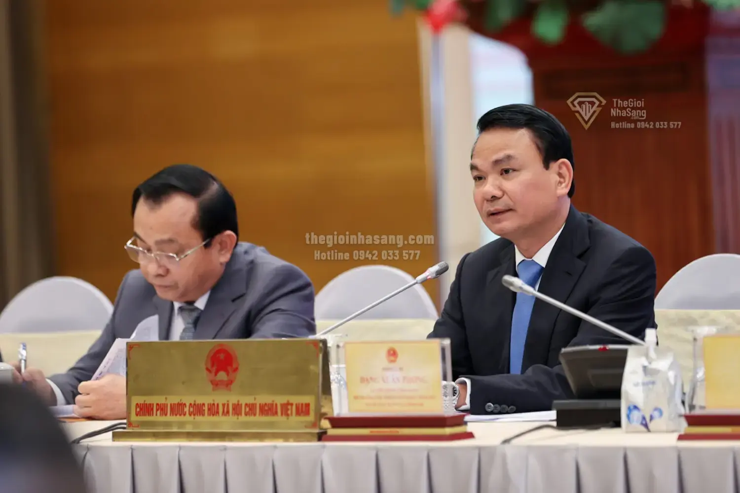 Cải Cách Thủ Tục Hành Chính Tháng 4/2026: Tác Động Tích Cực Đến Môi Trường Đầu Tư Bất Động Sản Cao Cấp