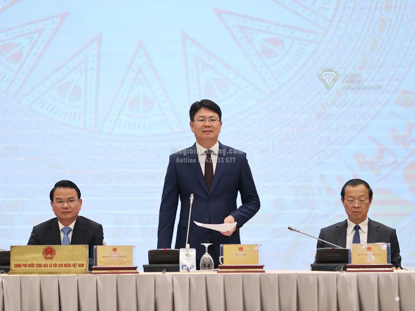 Cải Cách Thủ Tục Hành Chính Tháng 4/2026: Tác Động Tích Cực Đến Môi Trường Đầu Tư Bất Động Sản Cao Cấp