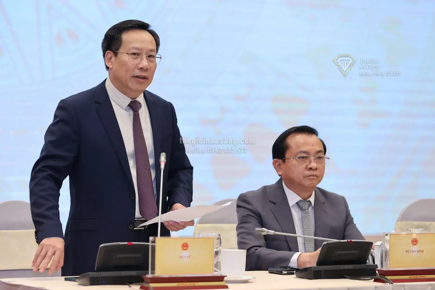 Cải Cách Thủ Tục Hành Chính Tháng 4/2026: Tác Động Tích Cực Đến Môi Trường Đầu Tư Bất Động Sản Cao Cấp