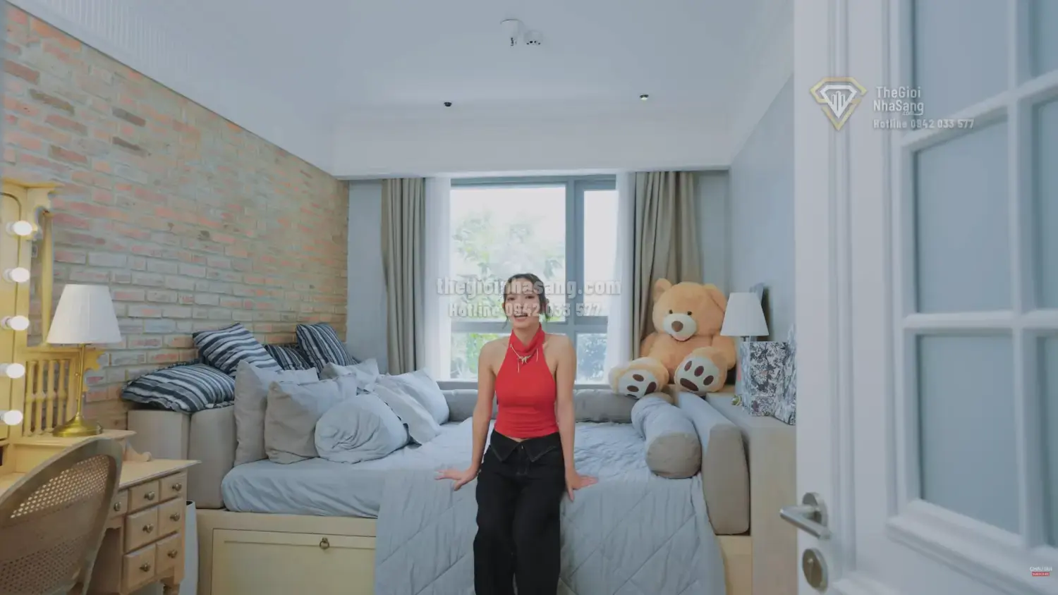 Căn hộ 94m² của Châu Bùi: Hành trình biến đổi không gian sống từ sắc xanh anime đến phong cách tối giản hiện đại