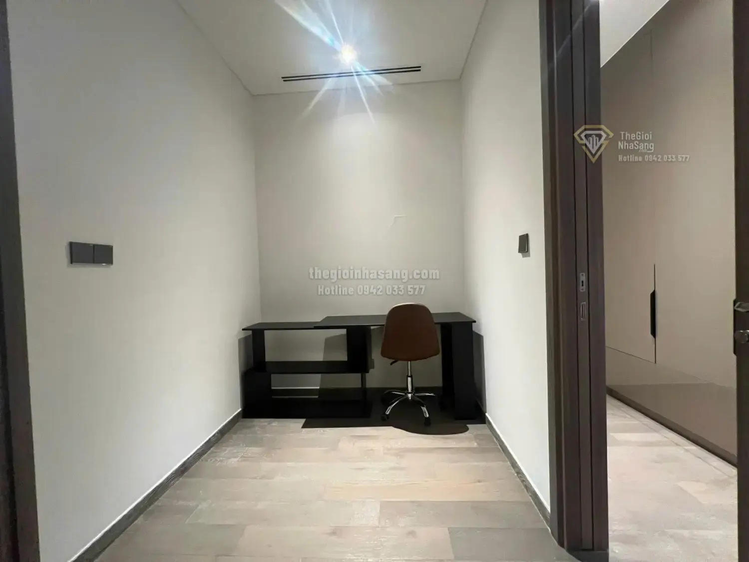 Căn hộ The MarQ Quận 1 51m2 1PN 9.9 tỷ đã có sổ hồng