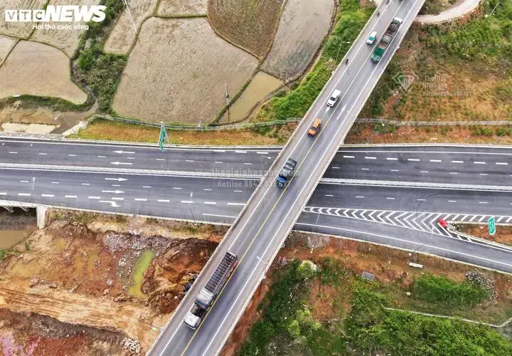 Cao tốc Quảng Ngãi – Đắk Lắk hoàn thành nhưng vẫn chờ vận hành: Tác động và triển vọng thị trường bất động sản khu vực