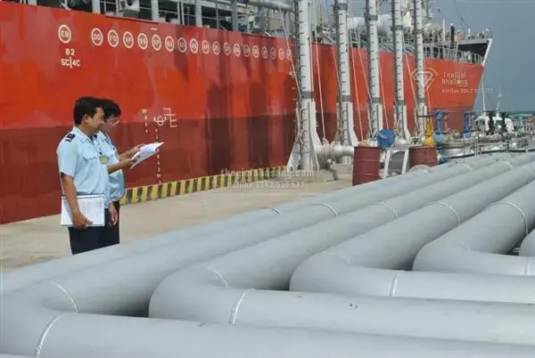Cập Nhật Thủ Tục Hải Quan Mới Đối Với Xuất Nhập Khẩu Xăng Dầu: Tác Động Đến Thị Trường Bất Động Sản Và Đầu Tư Hạ Tầng Việt Nam