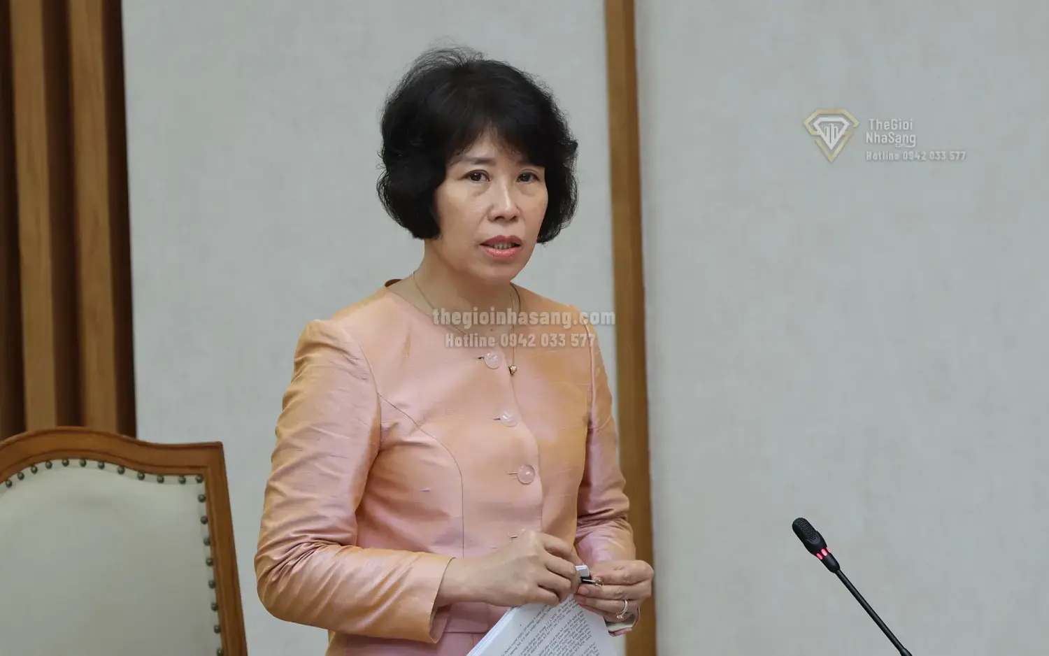 Cắt Giảm Thủ Tục Hành Chính và Điều Kiện Kinh Doanh: Tác Động Đến Thị Trường Bất Động Sản Việt Nam