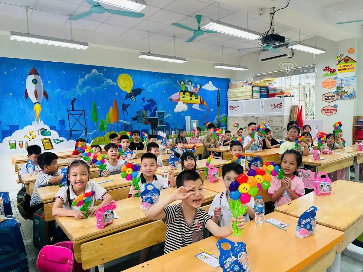 Chiến lược sắp xếp mạng lưới giáo dục công lập và tác động đến thị trường bất động sản vùng đô thị và nông thôn Việt Nam đến 2026