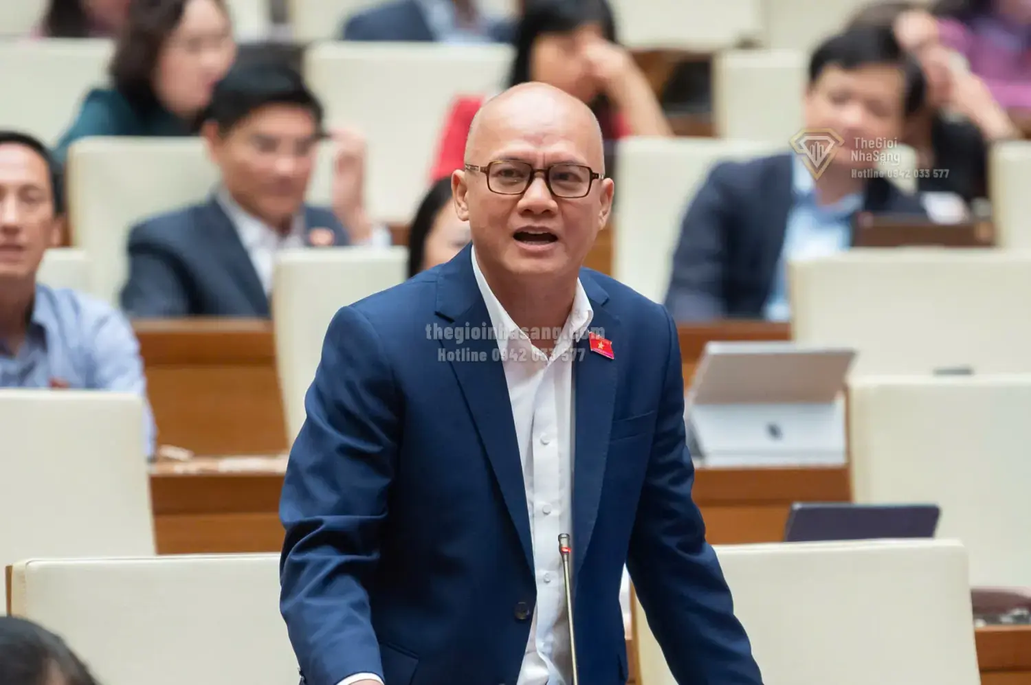 Chính quyền địa phương 2 cấp và thách thức nâng cao năng lực cán bộ dân tộc trong phát triển bền vững vùng sâu vùng xa