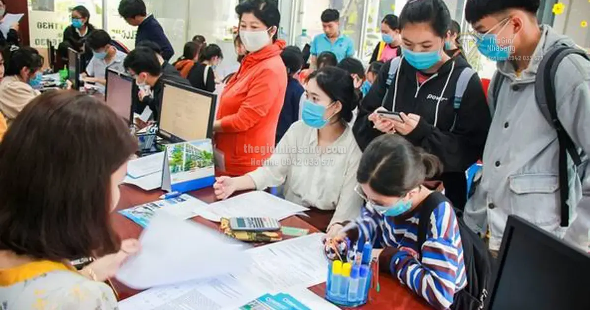 Chính sách giảm học phí và tác động đến quyết định đầu tư bất động sản của gia đình học sinh, sinh viên