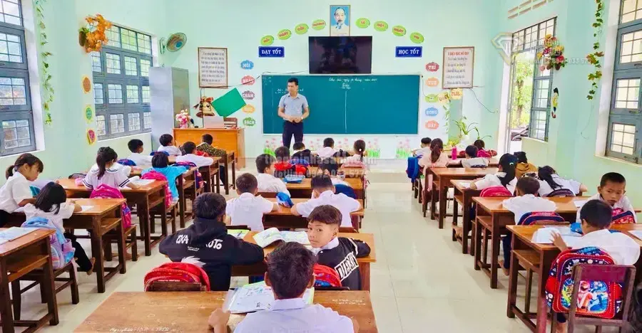 Chính sách thuế nhập khẩu xăng dầu kéo dài và tác động đến thị trường bất động sản Việt Nam 2026