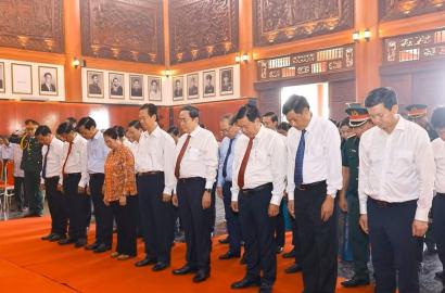 Chủ tịch Quốc hội Trần Thanh Mẫn dâng hương tri ân người có công tại An Giang: Ý nghĩa lịch sử và tác động đến phát triển đô thị vùng Đồng bằng sông Cửu Long
