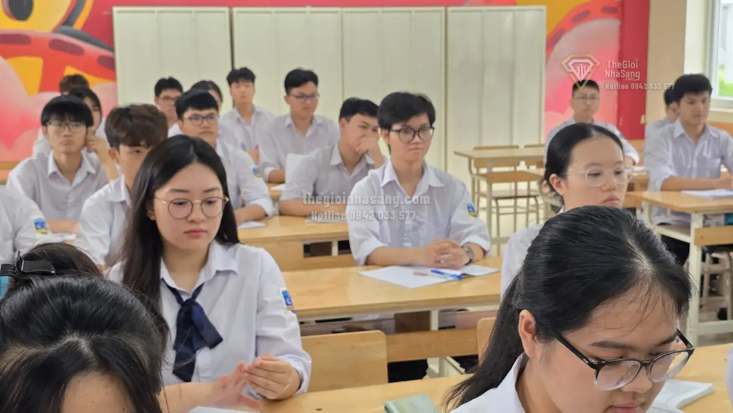 Chuẩn Bị Thi Tốt Nghiệp THPT Trên Máy Tính: Tác Động và Cơ Hội Đối Với Thị Trường Bất Động Sản Giáo Dục và Hạ Tầng 2026