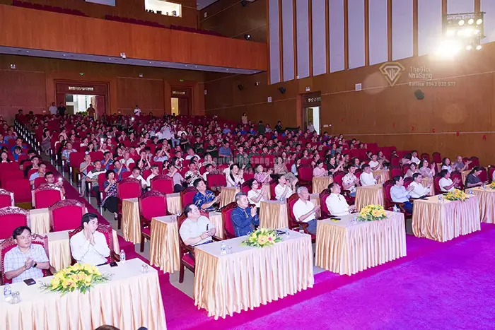 Chương Trình Nghệ Thuật Về Bác Hồ Tại Cao Bằng: Tác Động Văn Hóa và Cơ Hội Phát Triển Bất Động Sản Địa Phương