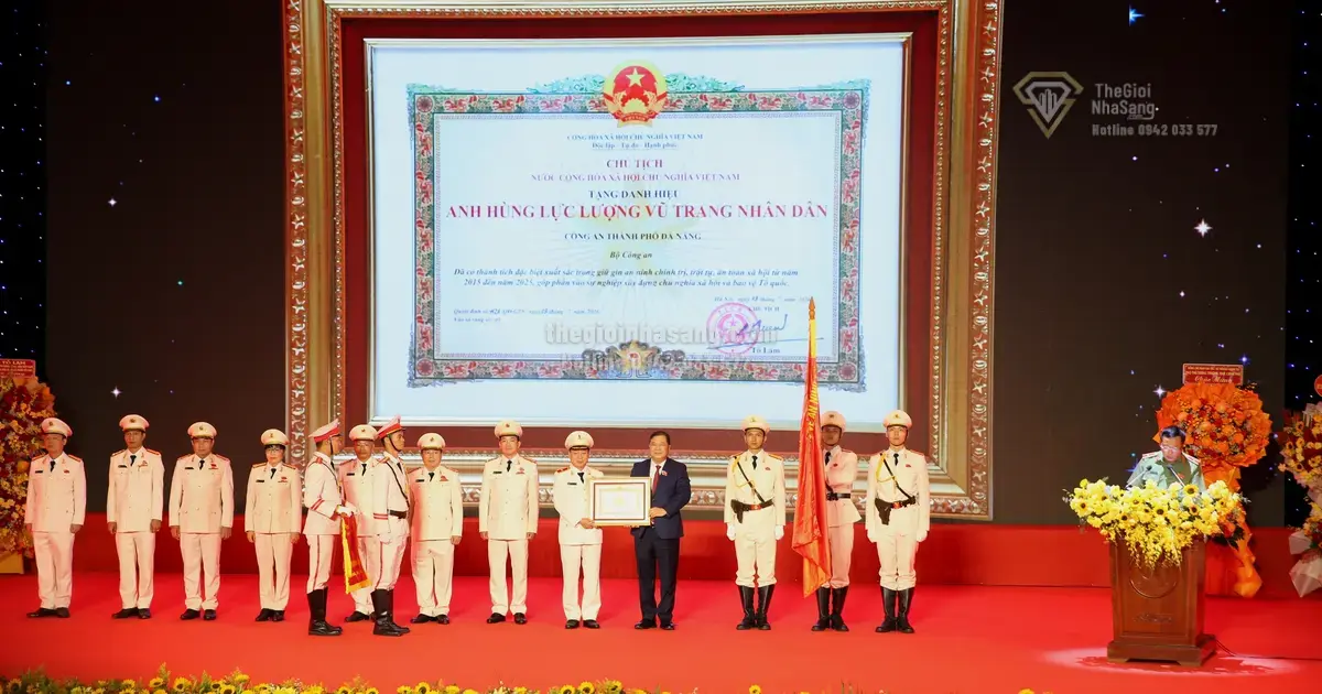 Công an Đà Nẵng Đón Nhận Danh Hiệu Anh Hùng: Tác Động Tích Cực Đến An Ninh và Phát Triển Bất Động Sản Đô Thị