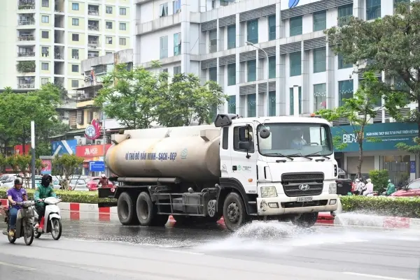 Hà Nội Triển Khai Mô Hình Chính Quyền Địa Phương Hai Cấp: Cơ Hội và Thách Thức
