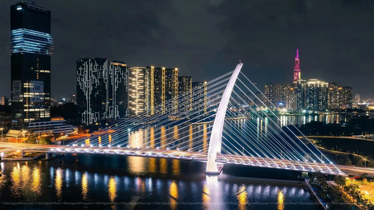 Khám Phá Công Viên Lá Sen: Ốc Đảo Xanh Giữa Lòng Sài Gòn