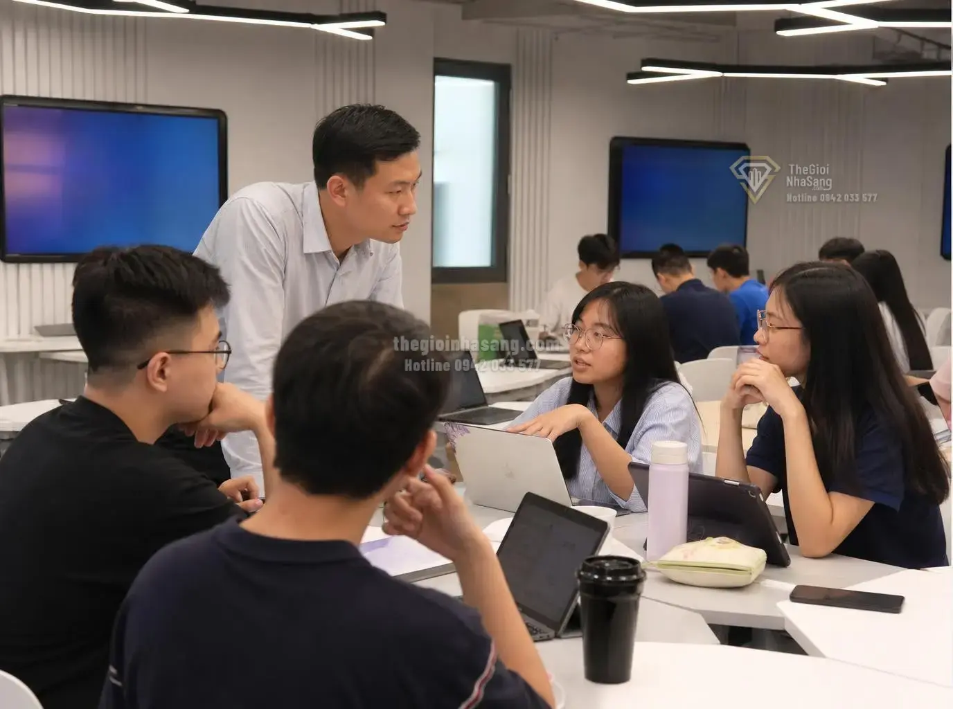 Đại học Kinh tế TPHCM: Đòn bẩy phát triển nguồn nhân lực chất lượng cao thúc đẩy thị trường bất động sản và hạ tầng đô thị