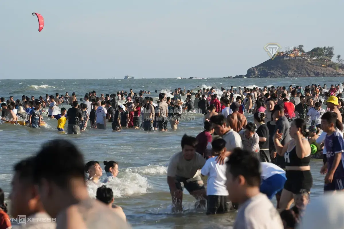 Dòng Khách Đổ Về Vũng Tàu Dịp Nghỉ Lễ: Tín Hiệu Tích Cực Cho Thị Trường Bất Động Sản Nghỉ Dưỡng Ven Biển