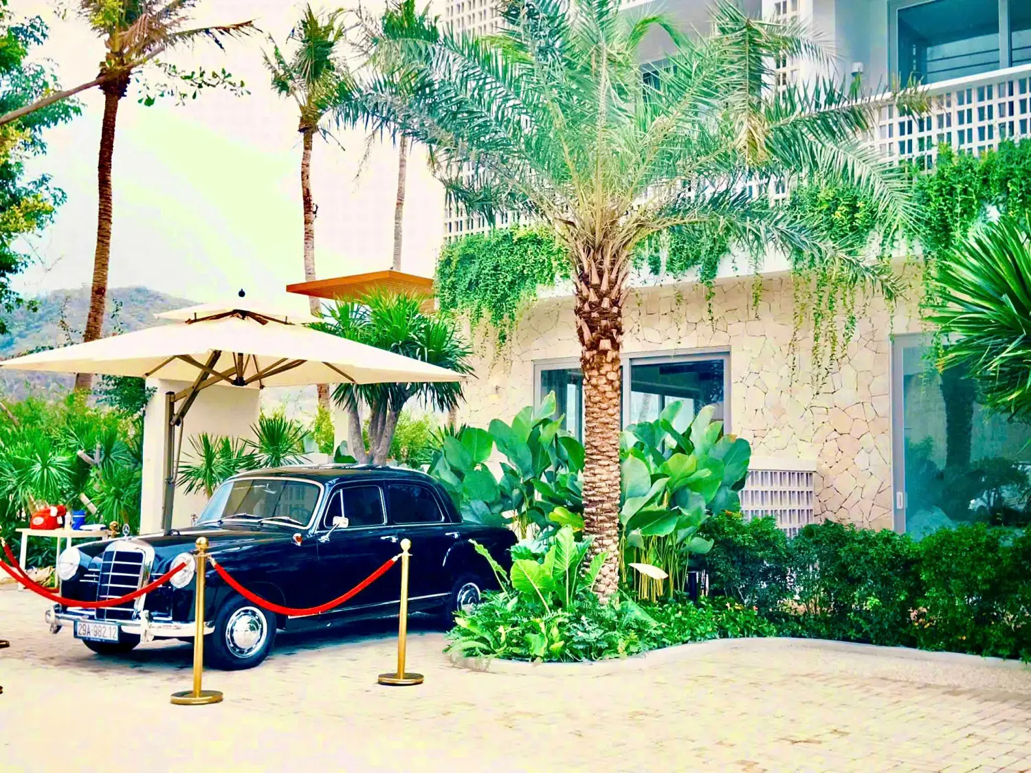 Khám Phá La Tiên Villa: Sự Kiện Nghệ Thuật Đa Giác Quan Tại Sài Gòn