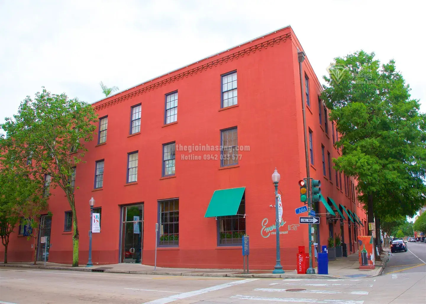 Emeril’s New Orleans và Bài Học Về Di Sản Gia Đình Trong Kinh Doanh Nhà Hàng Cao Cấp: Góc Nhìn Đầu Tư Bất Động Sản Từ Câu Chuyện Ẩm Thực