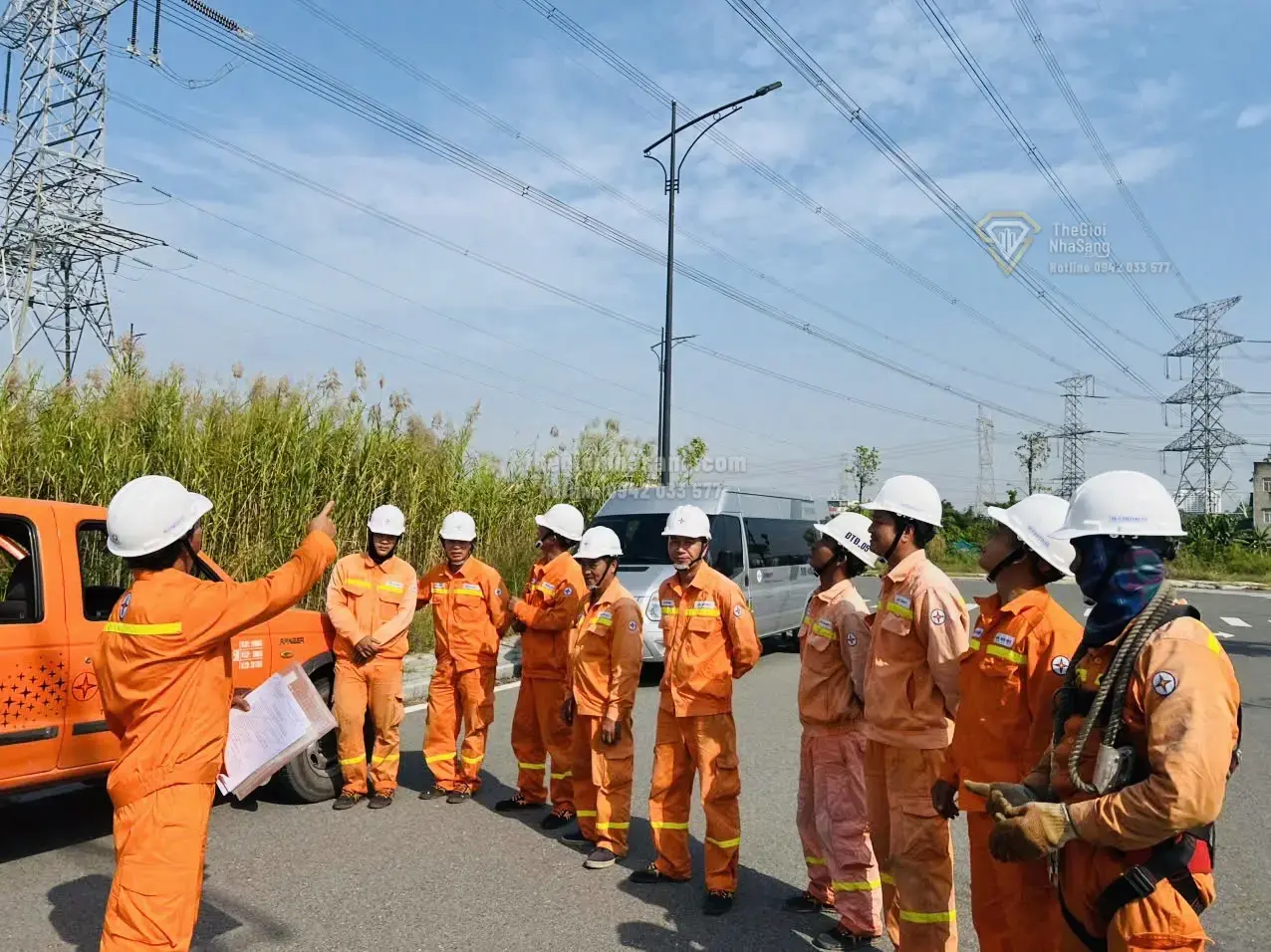 EVNNPT Phát Động Thi Đua Đảm Bảo Cung Ứng Điện Mùa Khô 2026: Tác Động Đến Thị Trường Bất Động Sản