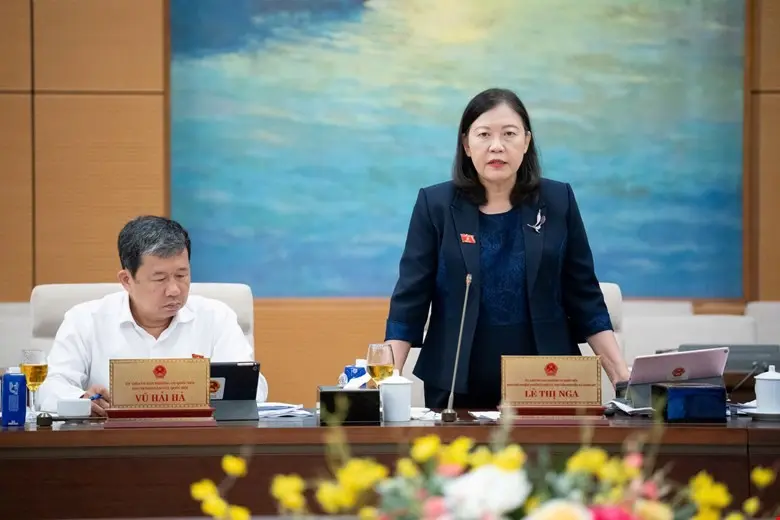 Bà Lê Thị Nga: Cần giải pháp để giảm giá vàng và bất động sản - PLO