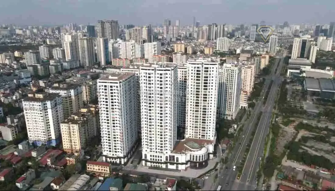 Giá căn hộ TP.HCM tăng mạnh: Người mua nhà thu nhập trung bình đang đối mặt với thách thức lớn