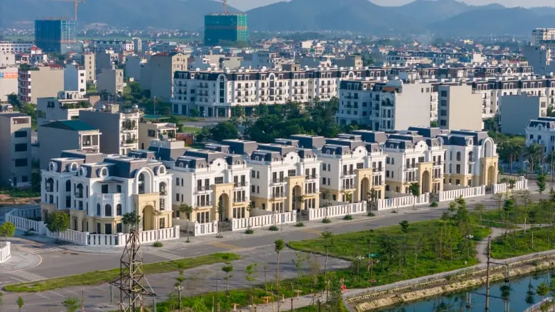 Nghị quyết về cơ chế kiểm soát giá bất động sản: Bàn tay sắt của thị trường - theleader.vn