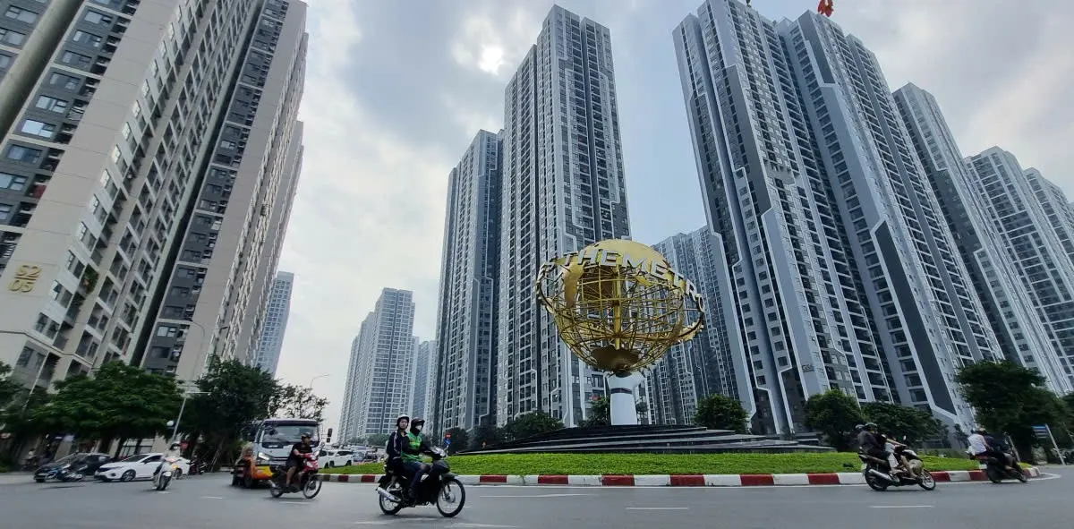 Có người ôm tới 10 căn hộ, sao giá nhà giảm được? - PLO