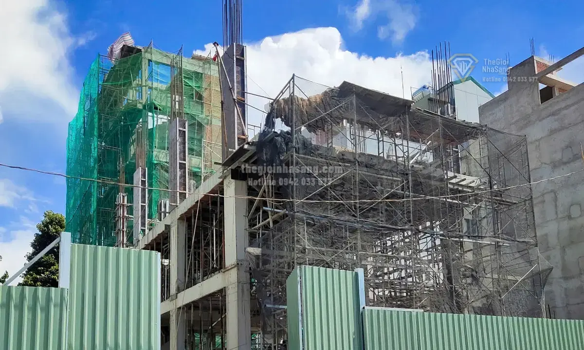 Giá Vật Liệu Xây Dựng Tăng Cao: Thách Thức Và Giải Pháp Cho Thị Trường Bất Động Sản TP.HCM