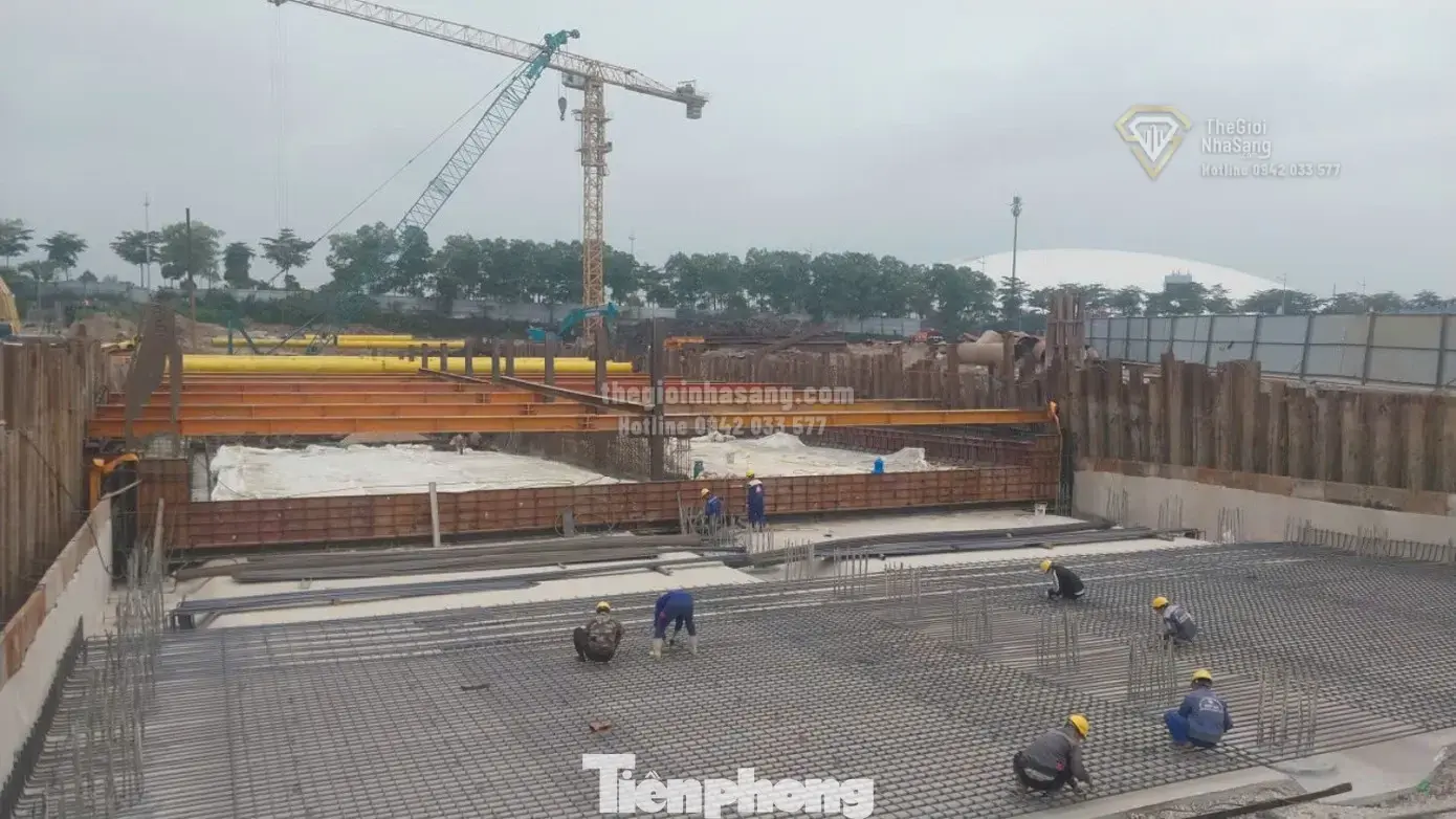 Hà Nội Đảm Bảo Tiến Độ Các Dự Án Cầu Qua Sông Hồng Trong Bối Cảnh Giá Xăng Dầu Tăng Cao