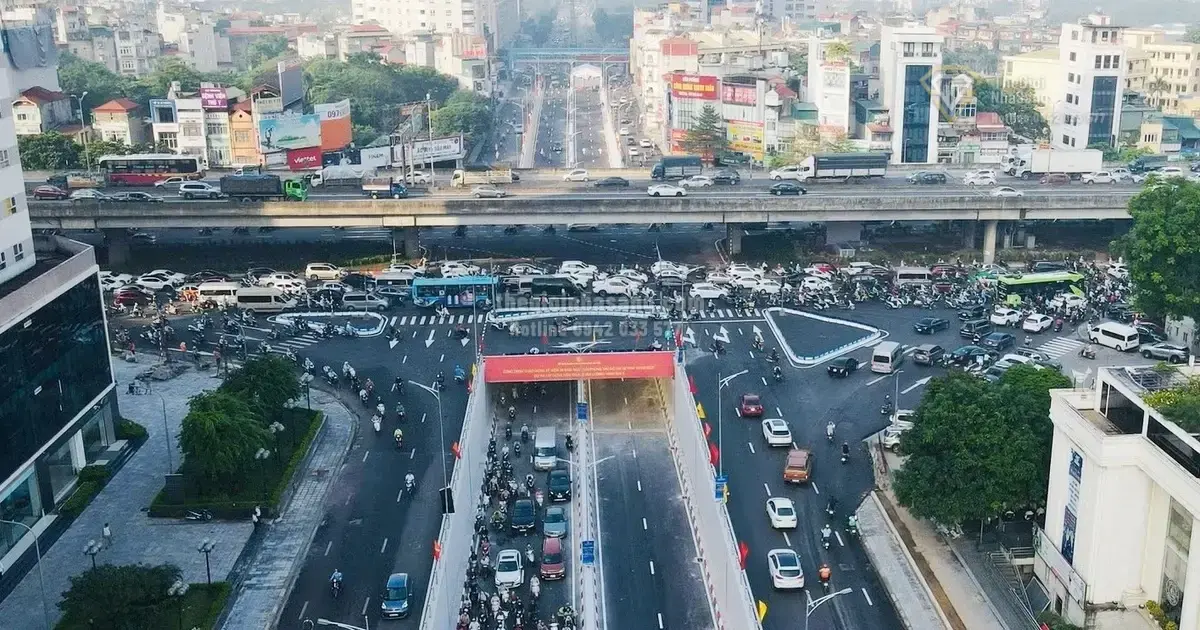 Hà Nội Yêu Cầu Xử Lý Nhanh Các Vết Nứt Tại Hầm Chui Nút Giao Lê Văn Lương - Vành Đai 3