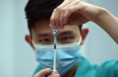 Hiệu Quả Vaccine Trước Biến Thể Omicron và Tác Động Đến Thị Trường Bất Động Sản Việt Nam Năm 2026