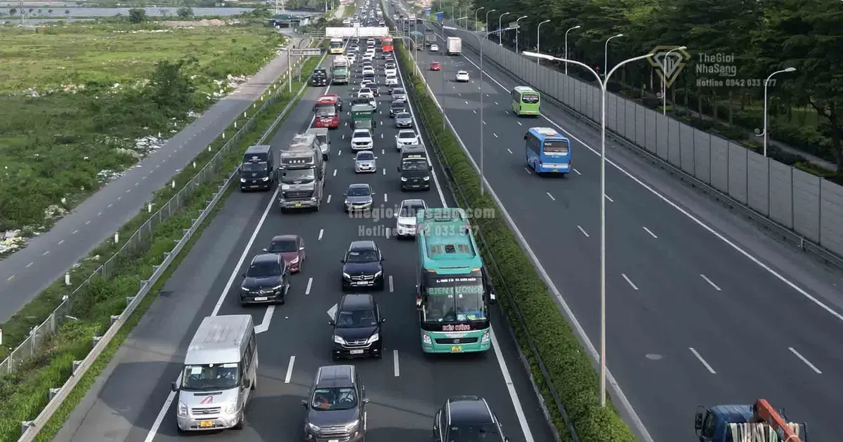 Hoàn Thiện Quy Định Khoảng Cách An Toàn Trên Cao Tốc: Tác Động Đến Thị Trường Bất Động Sản Và Đầu Tư Hạ Tầng 2026