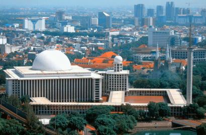 Jakarta Thí Điểm Cấm Xe Ô Tô Ban Đêm Trên Đại Lộ Sudirman Thamrin: Tác Động Đến Thị Trường Bất Động Sản Và Hạ Tầng Đô Thị