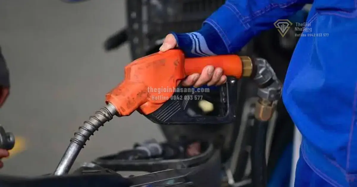 Kéo dài ưu đãi thuế nhập khẩu xăng dầu đến 30/9/2026: Tác động và cơ hội cho thị trường bất động sản Việt Nam